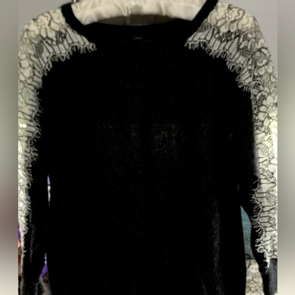 Ladies lightweight gray sweater - Picture 1 of 5